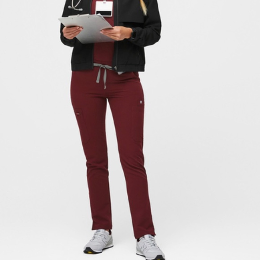 Yola™ Skinny Fig Scrub Pants